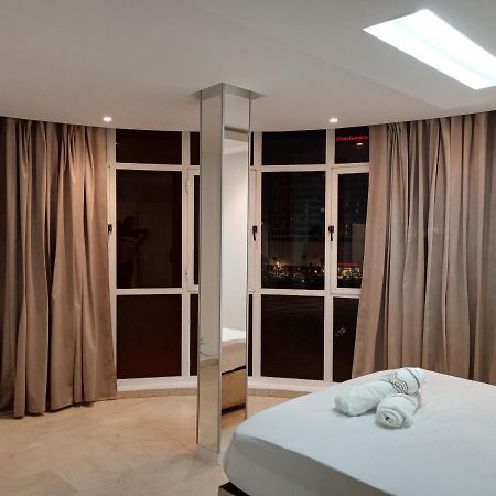 Nouveau Appartement Au Centre Ville En Face Hilton Tangier Exterior photo
