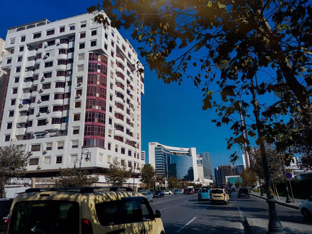 Nouveau Appartement Au Centre Ville En Face Hilton Tangier Exterior photo